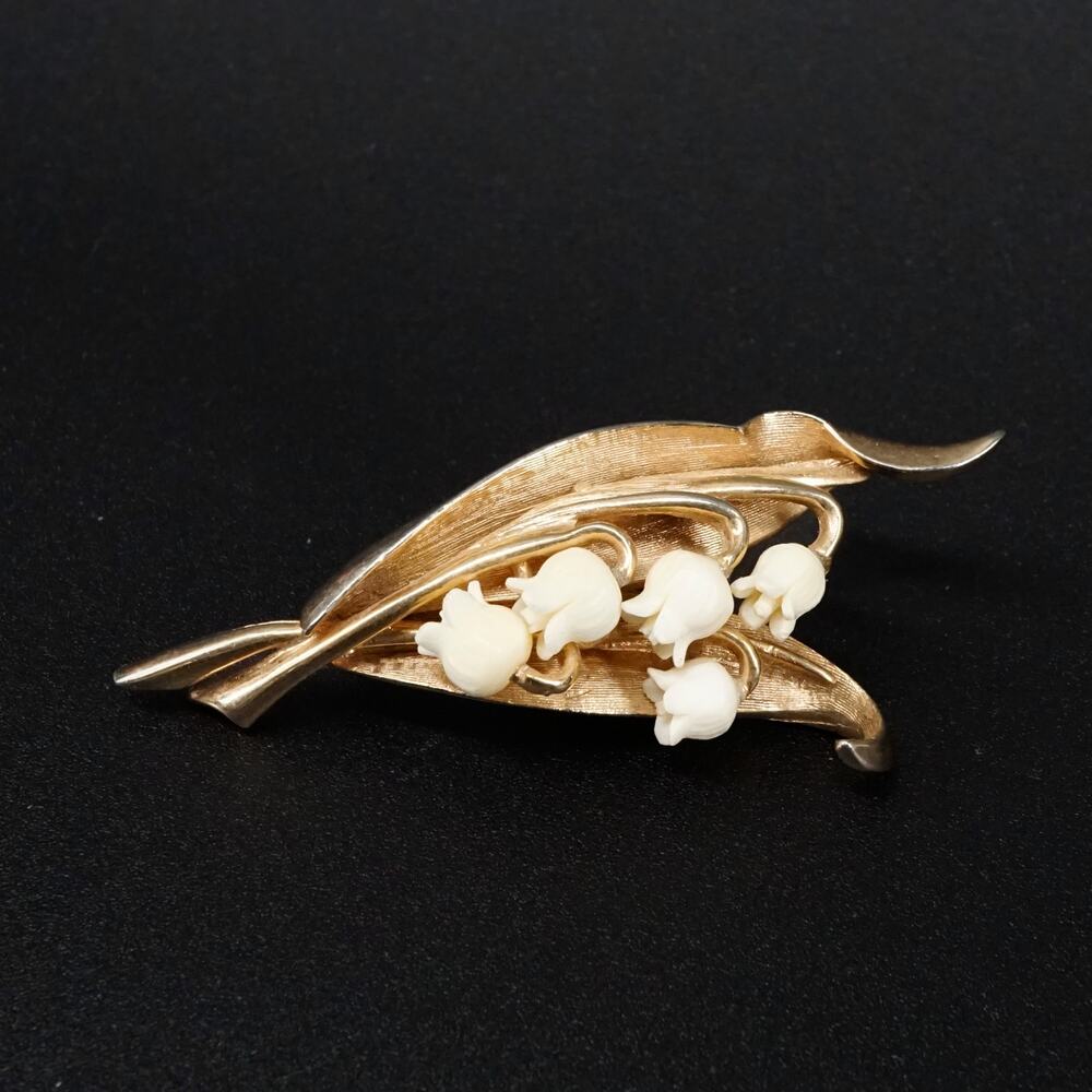Vintage Boucher Lily of the Valley 9203P Brooch Botanical Gold Tone Floral Pin